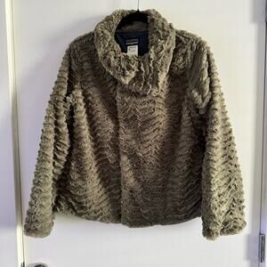 Patagonia Olive Green Pelage Faux Fur Jacket Women's size S